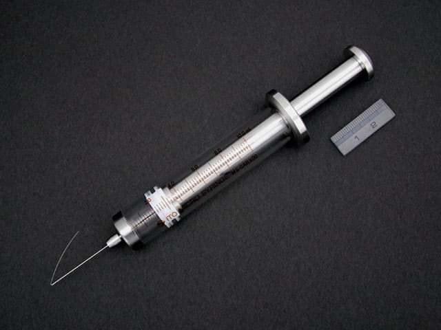 Obrázek Syringe; 10 ml; gas tight; removable needle; 30 mm needle length